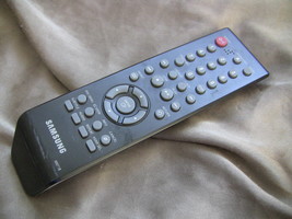 Samsung DVD Remote Control 00071B  - $11.00