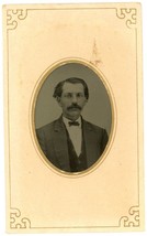Circa 1860&#39;S Cdv Cartouche Tintype Handsome Man With Mustache Wearing Suit &amp; Tie - £13.32 GBP
