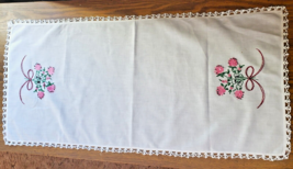 Pink Clover Shamrock Embroidery Dresser Scarf Table Runner 14&quot; X 31&quot; Crochet VTG - £6.18 GBP