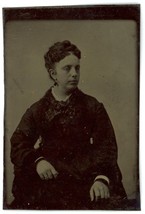 CIRCA 1860&#39;S 1/6 Plate TINTYPE Featuring Lovely Woman Wearing Victorian Dress - £12.34 GBP