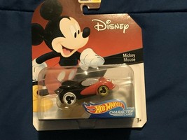 Hot Wheels Disney Series 1 Mickey Mouse *New on card b1 - $10.99