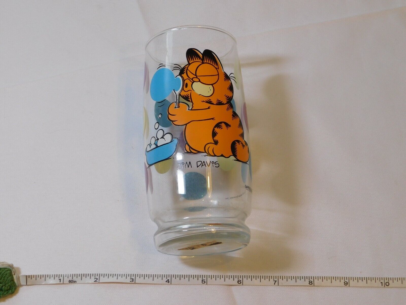 Garfield Blowing Bubbles 1978 United Feature Sydicate glass excellent cat kitty - £10.51 GBP