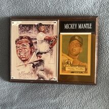 Vintage Mickey Mantle Wooden Plaque With REPRINT OF 1952 ROOKIE CARD YAN... - $110.13 MXN