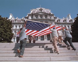 GSA workers carry a US flag to Eisenhower Executive Office Building Photo Print - £6.93 GBP+