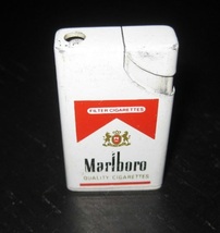 Vintage SWING MARLBORO CIGARETTES Automatic Gas Butane White Lighter - $8.99