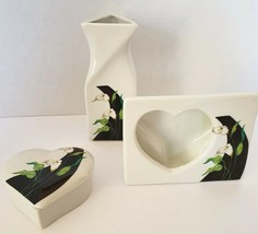 Calla Lilly  Porcelain Vanity Set set of 3 Vase, Trinket box, Frame - £19.75 GBP