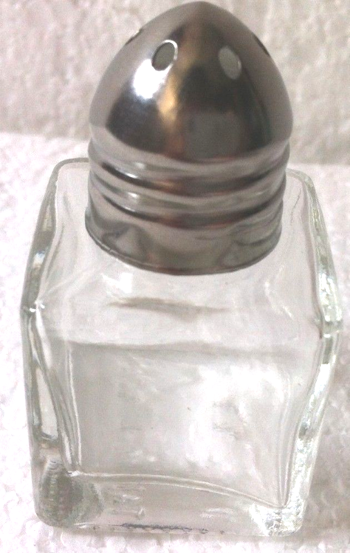12 Pcs of Square 1/2 Oz Salt &amp; Pepper Shaker with Clear Glass - $7.12