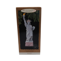 Statue of Liberty 1996 Hallmark Magic Ornament Light Music Star Spangled Banner - £7.98 GBP