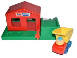 Little Tikes Creative Railway Roadway Train Station Building Figure Truck - £18.41 GBP