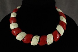 Vintage Costume Jewelry 1960&#39;s Red &amp; White Gold Glitter Plastic Collar N... - $13.74