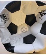 Official Lubricated needle  Weight Soccer Ball Size 5 Colors Black  &amp; White - $460.68 MXN