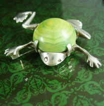Jadeite Frog / vintage Brooch / Sterling FROG / green Brooch / Vintage F... - $125.00