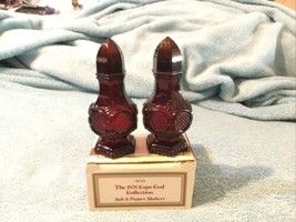 Vintage Avon Ruby Red Salt And Pepper Shakers Cape Cod 1876 Collection New W/Box - £14.62 GBP