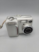 Nikon COOLPIX 775 2.1MP Digital Camera - Silver with Battery NOT TESTED - £8.20 GBP