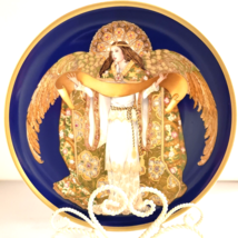 Hutschenreuther Christmas Collector Plate A Concert of Angels The Singer 1986 - £67.47 GBP