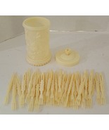 37 Vtg Celluloid Cocktail Appetizer 3 3/8&quot; Forks in Beautiful Lidded Holder - $358.07 MXN