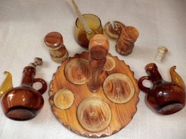 Old wood handcrafted condiment set with caddy cabin vintage amber glass 6pc - £25.43 GBP