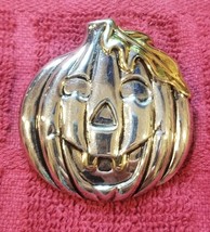 Vintage Halloween Jack O Lantern Brooch Pin Jewelry Signed Best Silver Pumpkin - £14.99 GBP