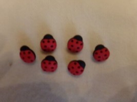 Novelty Button (new) 5/8&quot; (6) Fly Away Home   /Red &amp; Black Lady Bugs - £3.88 GBP