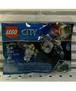 LEGO Space Satellite Polybag (30365) - $160.88 MXN