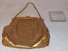 Whiting and Davis Gold Mesh Ladies Evening Purse Made USA - £23.94 GBP