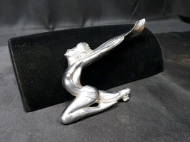 Rare Original 1934 - 1935 Buick Flying Lady Goddess Hood Ornament, Broke... - $3,697.42 MXN