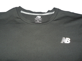 Nice Mens Xl New Balance Top Dry Moisture Wicking Fabric Black Reflector Back - £15.78 GBP