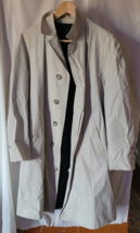 Men's London Fog Raincoat Size 40 Regular Tan Lined Button-Up Spring Fall - $49.99