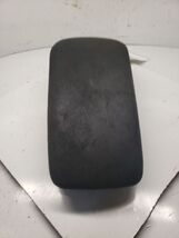 OUTLANDER 2004 Armrest 1108574 - $994.85 MXN