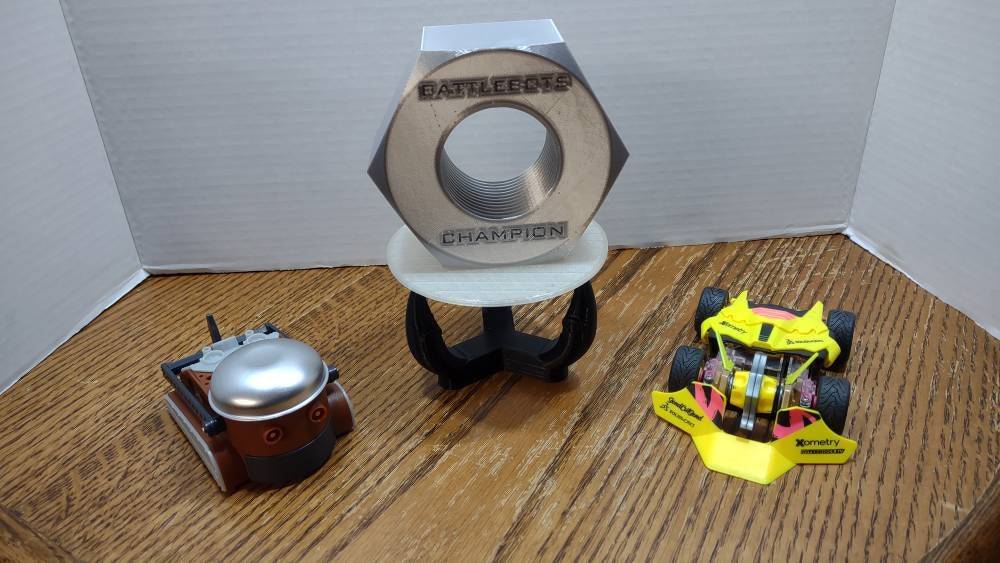 BattleBots Giant "Mini" Nut with Stand (3D Printed) Mounts & Stands