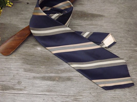 Vintage Tie / Designer Don Loper Beverly Hills Necktie / Navy Blue, Gold, and Kh - £12.78 GBP