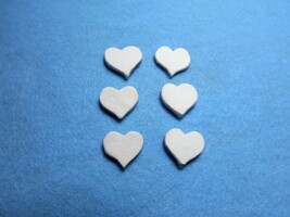 M1 - 12 Mini Med Hearts Ceramic Bisque Ready-to-Paint, Unpainted, You Pa... - €0,87 EUR