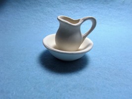 M1 - Dollhouse Bowl and Pitcher Ceramic Bisque Ready-to-Paint, You Paint* - €1,53 EUR