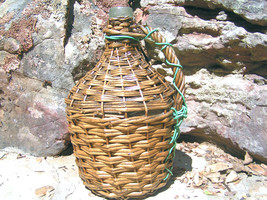 Old WOVEN WICKER Italian Wine Bottle DEMIJOHN Jug 0734 bz - £109.44 GBP