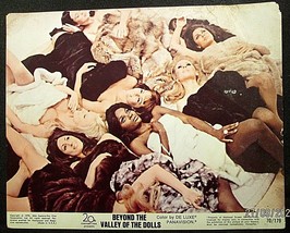 RUSS MEYER:DIRECTOR: (BEYOUND THE VALLEY OF THE DOLLS) ORIG,1970 PHOTO - $247.50