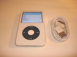 APPLE iPOD  CLASSIC  5.5 GEN.  WHITE  CUStOM THIN  80GB. DRIVE...NEW BAT... - £146.47 GBP