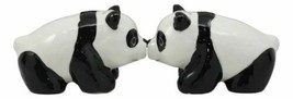 Ceramic Kissing Giant Panda Bears Salt And Pepper Shakers Holder Figurin... - $314.11 MXN