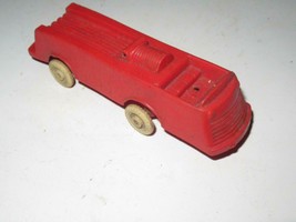 VINTAGE WANNATOYS - RED RUBBER FIRE ENGINE  - GOOD - H12A - £3.49 GBP