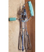 Vintage 1950&#39;s Maynard Green Handle Hand Mixer Egg Beater Made in USA  - £12.01 GBP