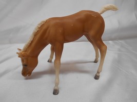 Old Vtg BREYER MATTE PALOMINO GRAZING FOAL HORSE FIGURINE COLLECTIBLE TO... - £23.65 GBP