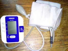 Used Blood Pressure Monitor #HEM-432CN2  with Extra Large 20″ Cuff  - $16.75