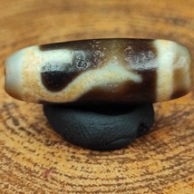 Antique Tibetan Buddhism Unique pattern Agate stone Dzi Bead Amulet HDQ-9-3 - £92.83 GBP