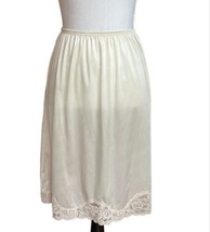 Vintage Vanity Fair Half Slip Ivory Size M Nylon and Lace Made in USA - £14.08 GBP