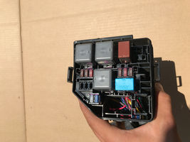 2012-2015 TOYOTA HYBRID CAMRY RELAY AND FUSE BOX X1390 image 12