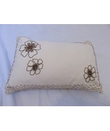 DKNY CITY CHARM Tweed Dreams Cream Metallic Floral Deco Pillow NWT - $80.62 CAD