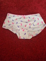 Ladies Marks And Spencer Size 6-8 Cream Breifs - $3.00