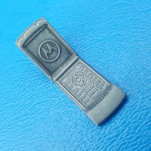 Monopoly Here &amp; Now Razr Flip Cell Phone Token Replacement Part Game Piece 2006 - £3.54 GBP