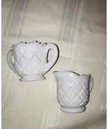 Westmoreland Milk Glass Childs Sugar Creamer Split Old Quilt Thumbelina ... - $32.60 CAD