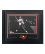 Tom Brady Autographed Super Bowl LV 11&quot; x 14&quot; Framed Spotlight Photo Fan... - £1,907.53 GBP