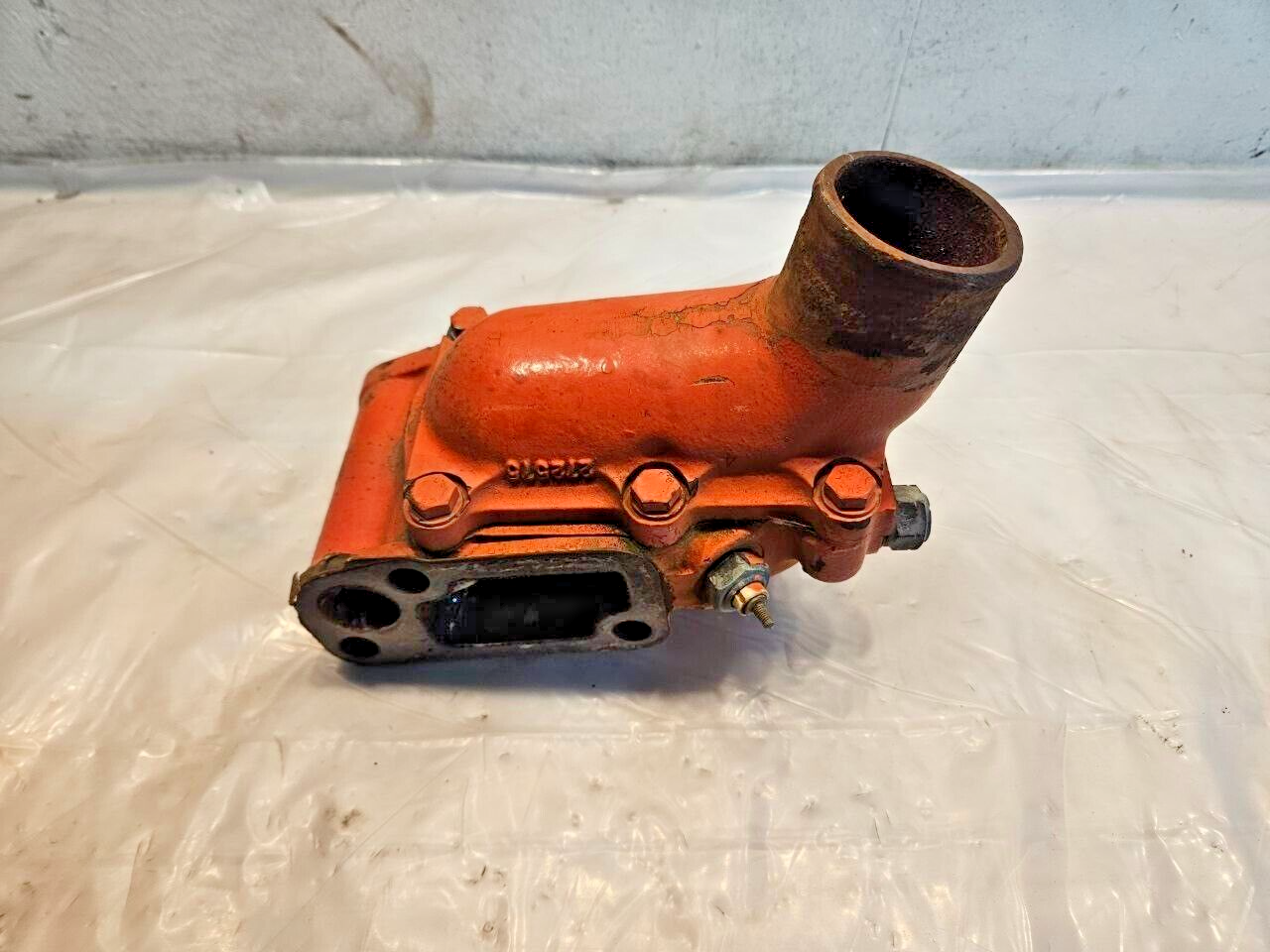 SCANIA DSC11 Diesel Engine Thermostat Housing Assembly 272575 OEM - $210.03